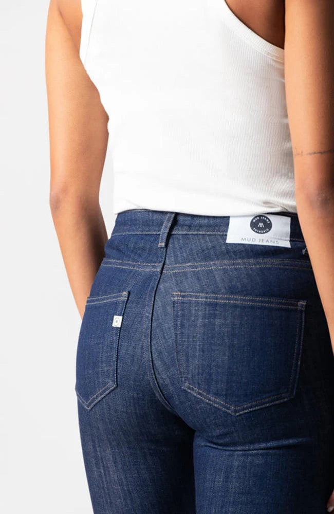 Faye Straight Jeans – Shiny Raw