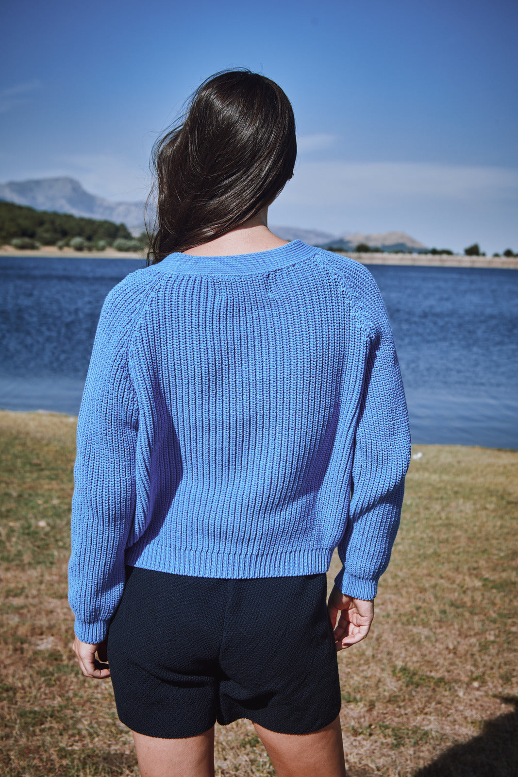 ANNA V-Neck Cardigan in Organic Cotton - Cyan Blue