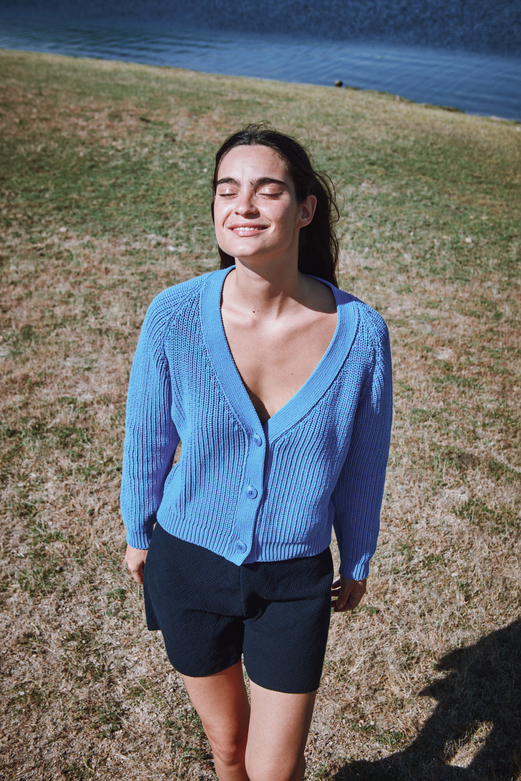 ANNA V-Neck Cardigan in Organic Cotton - Cyan Blue