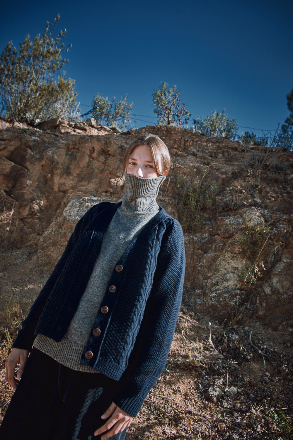 ANNIE V-Neck Cable Cardigan in Merino Wool - Navy - 100% cruelty-free merino wool - sustainable knitwear- Spanish Merino Wool Cardigan - L'Envers