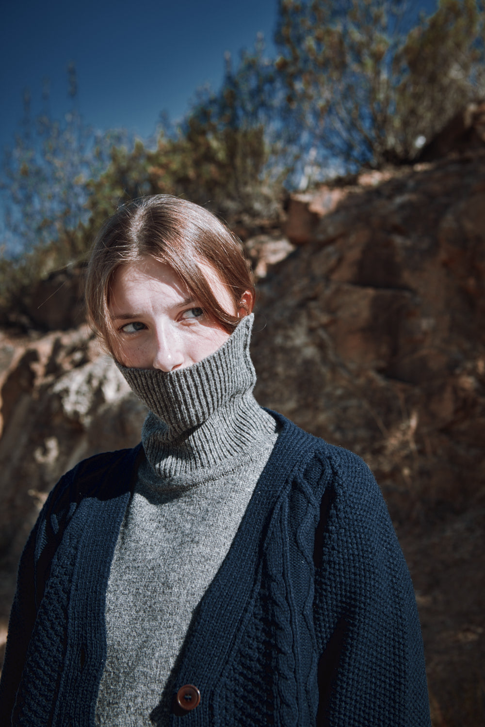 ANNIE V-Neck Cable Cardigan in Merino Wool - Navy - 100% cruelty-free merino wool - sustainable knitwear- Spanish Merino Wool Cardigan - L'Envers