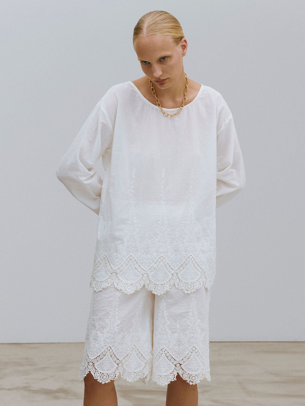 POET BERMUDA SHORTS