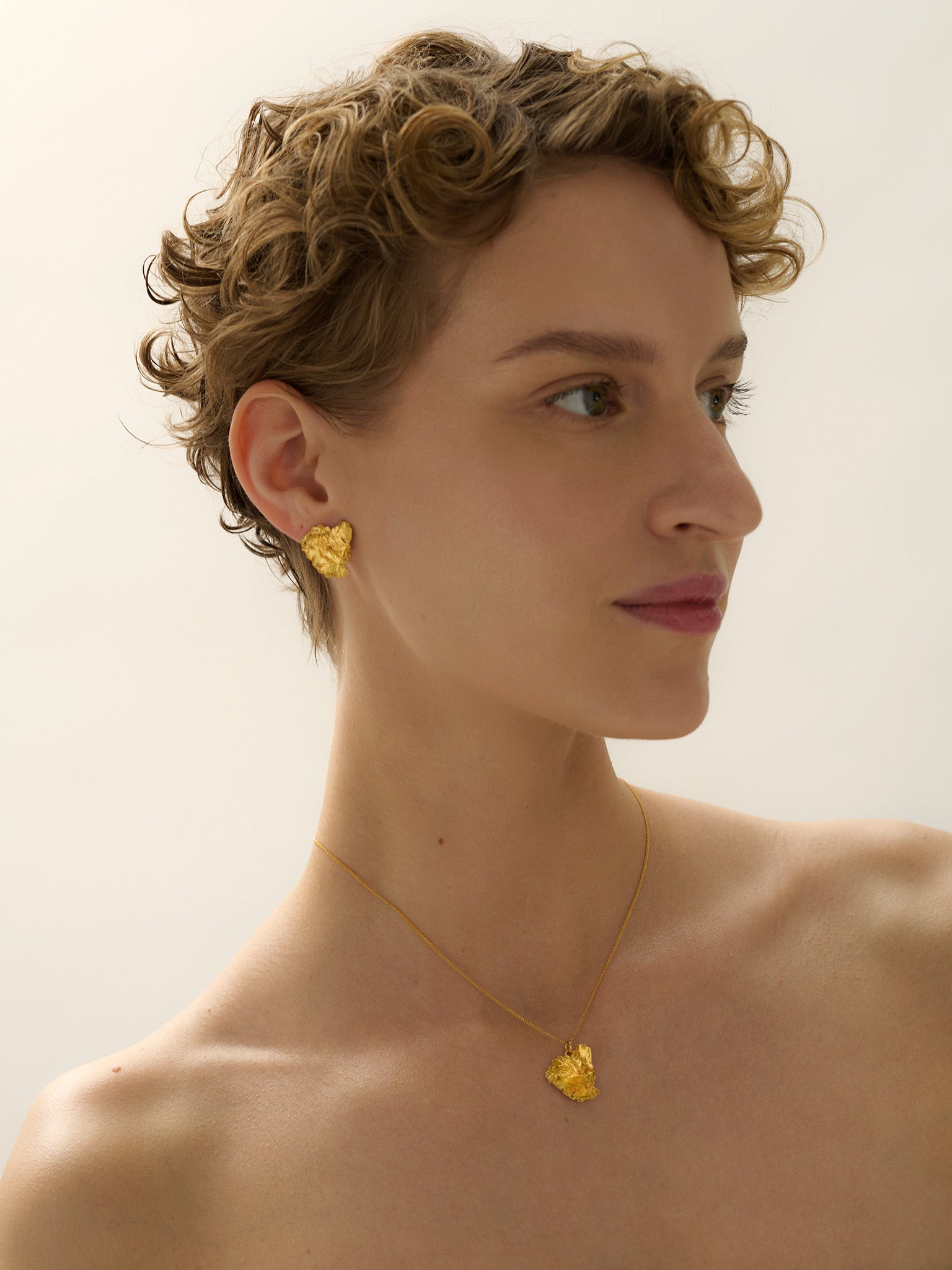 Artemis Small Necklace Gold