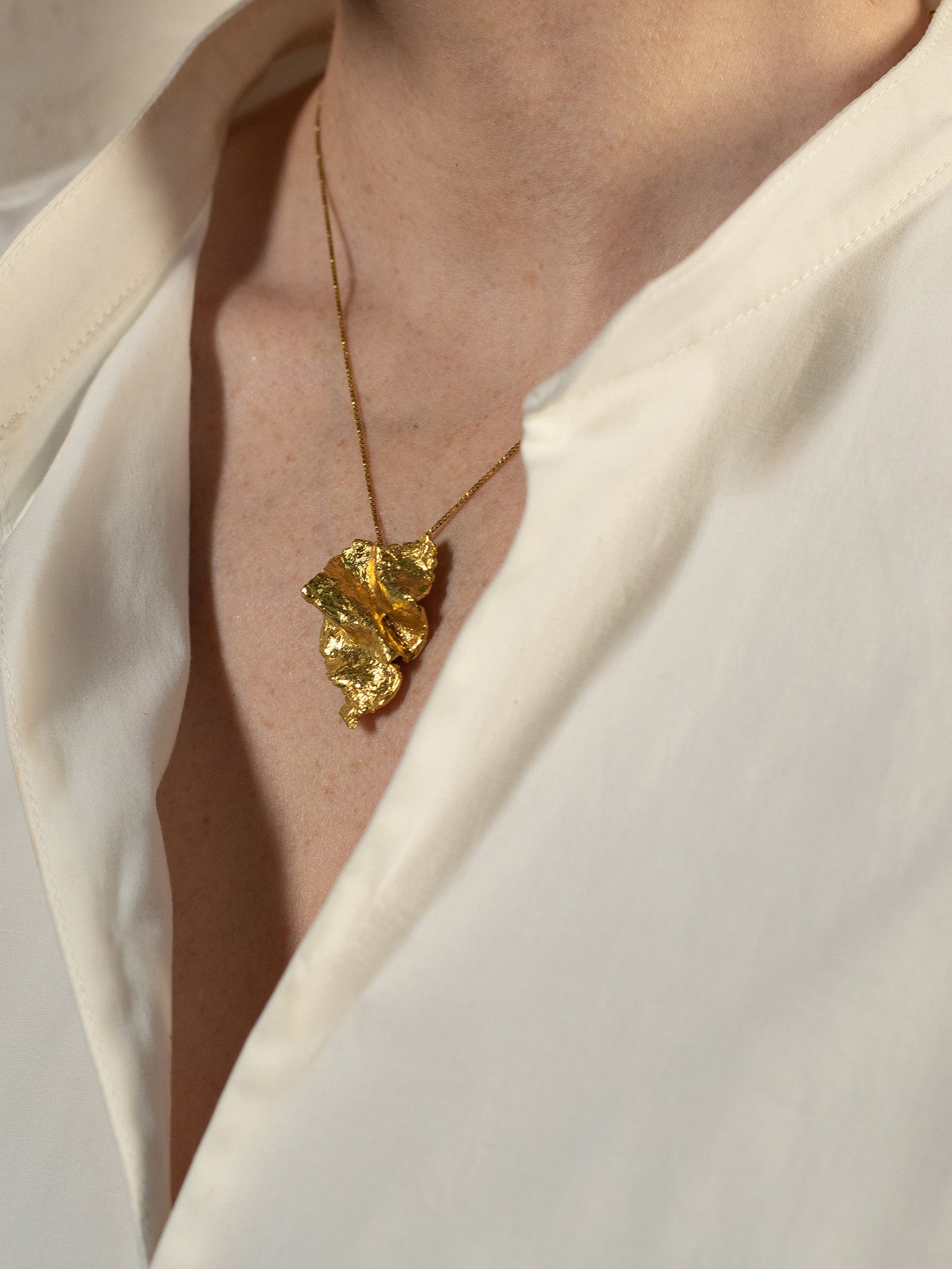 Artemis Necklace Gold