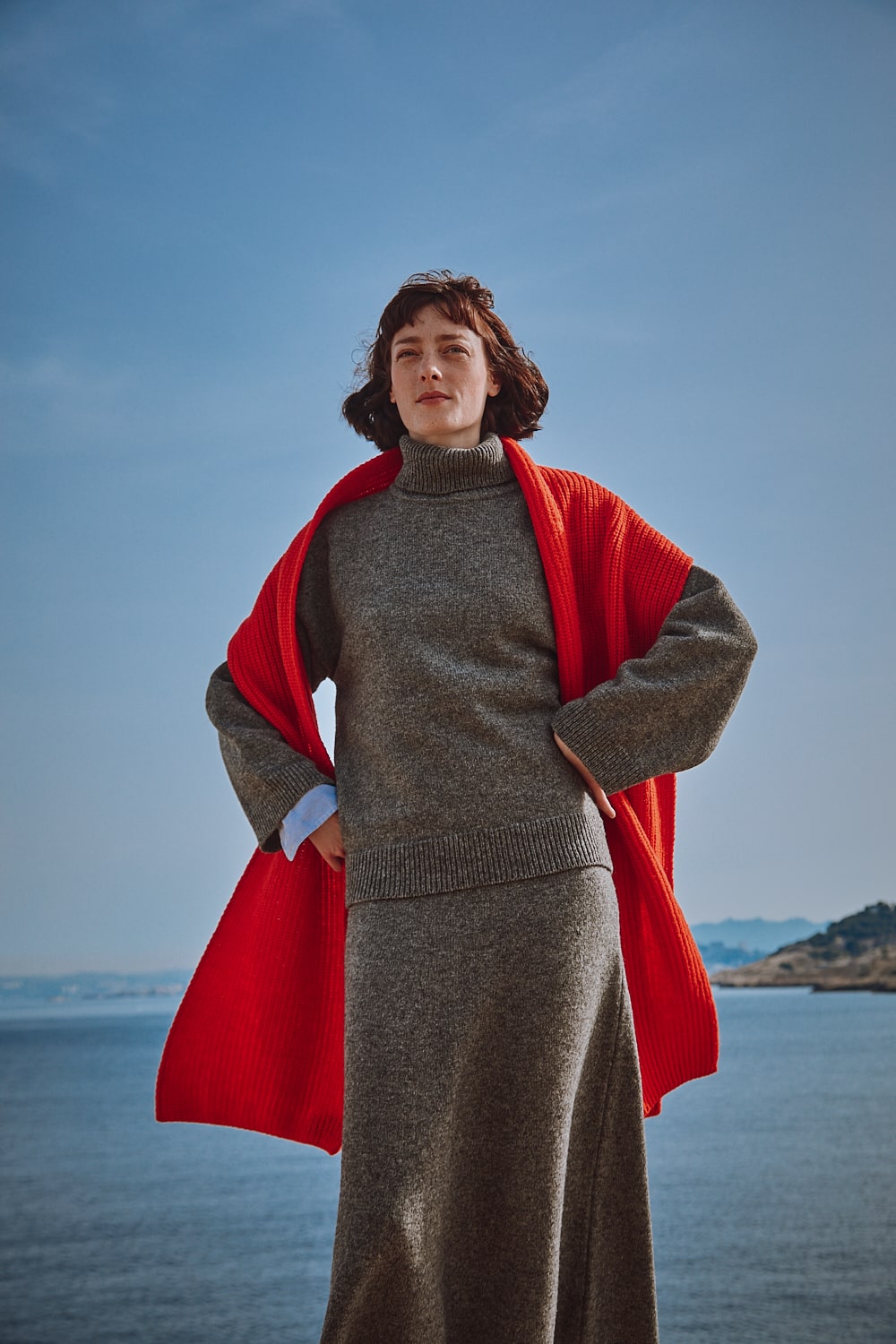 CAMILLE Scarf in Red - 100% Natural Wool - L'Envers