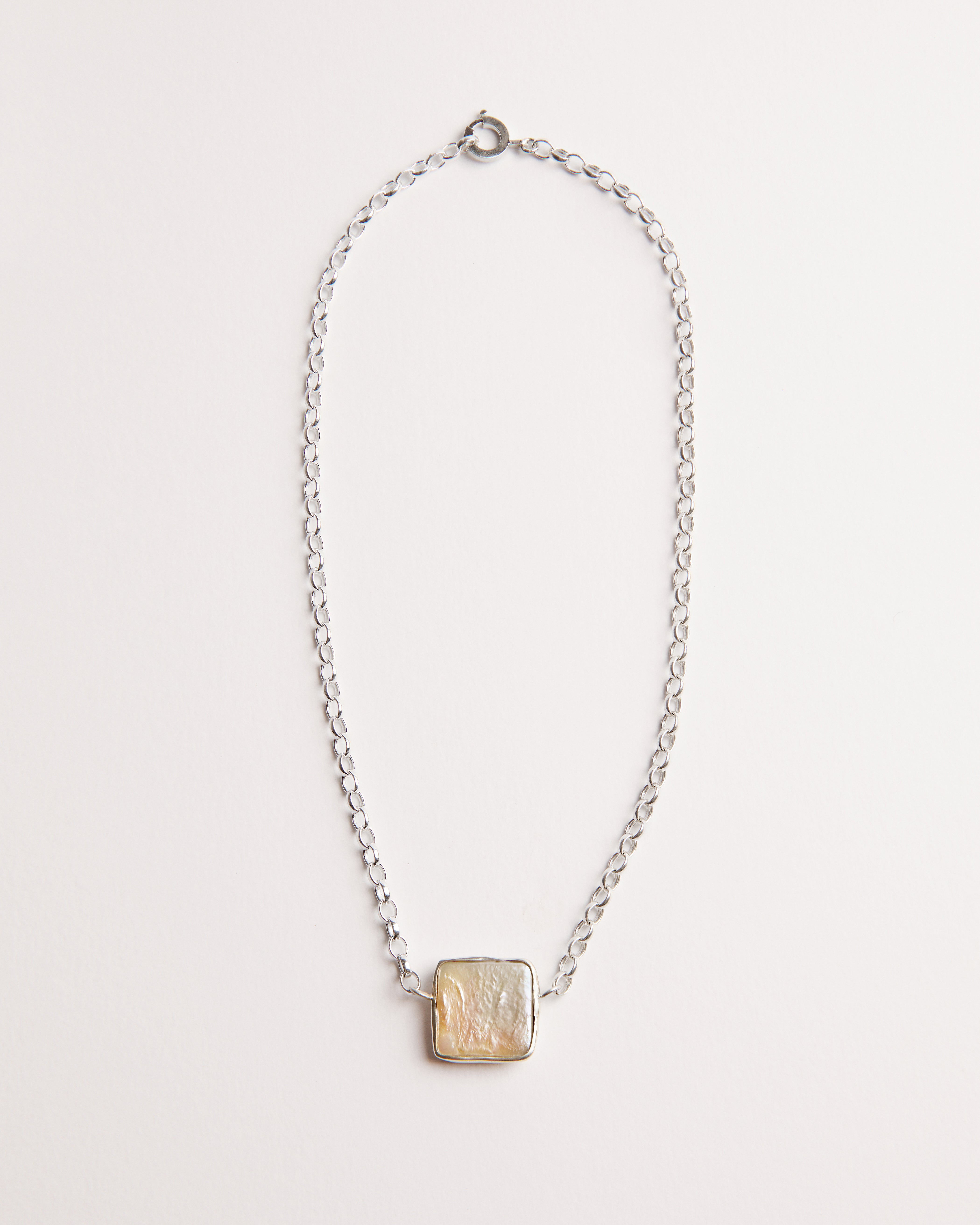 VERSO NECKLACE