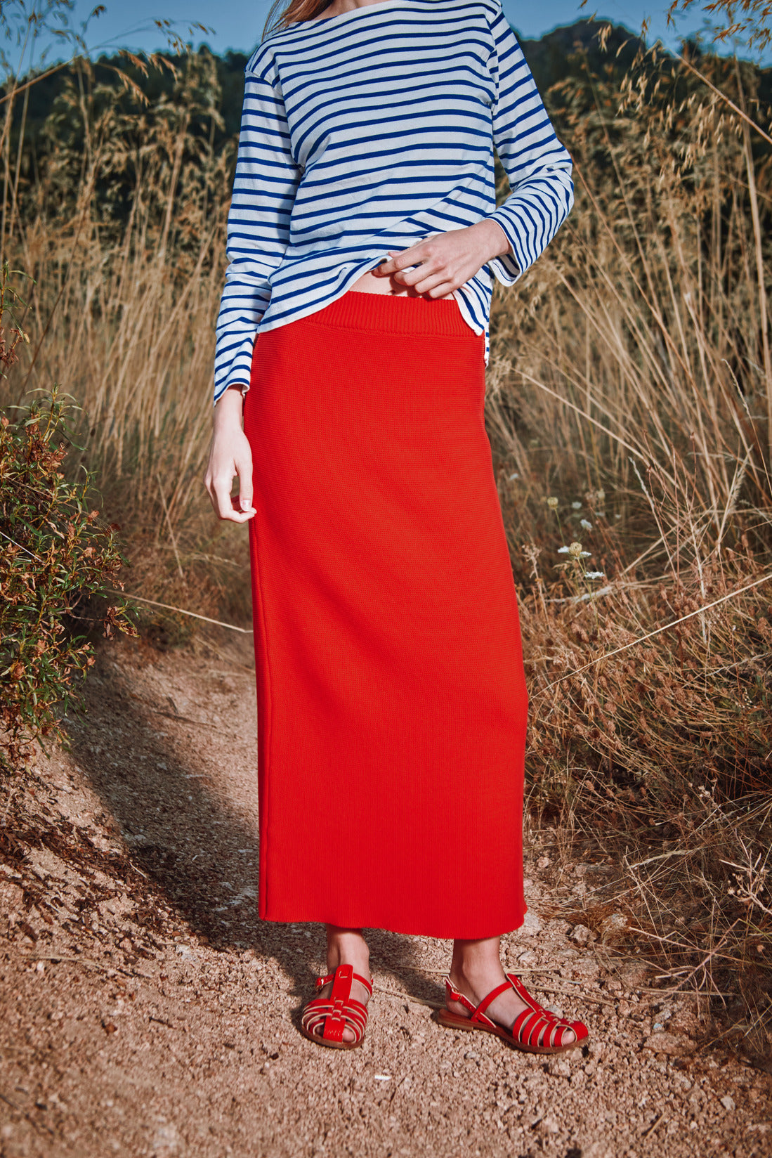 CECILE Straight Midi Skirt in Organic Cotton - Red - L'ENVERS
