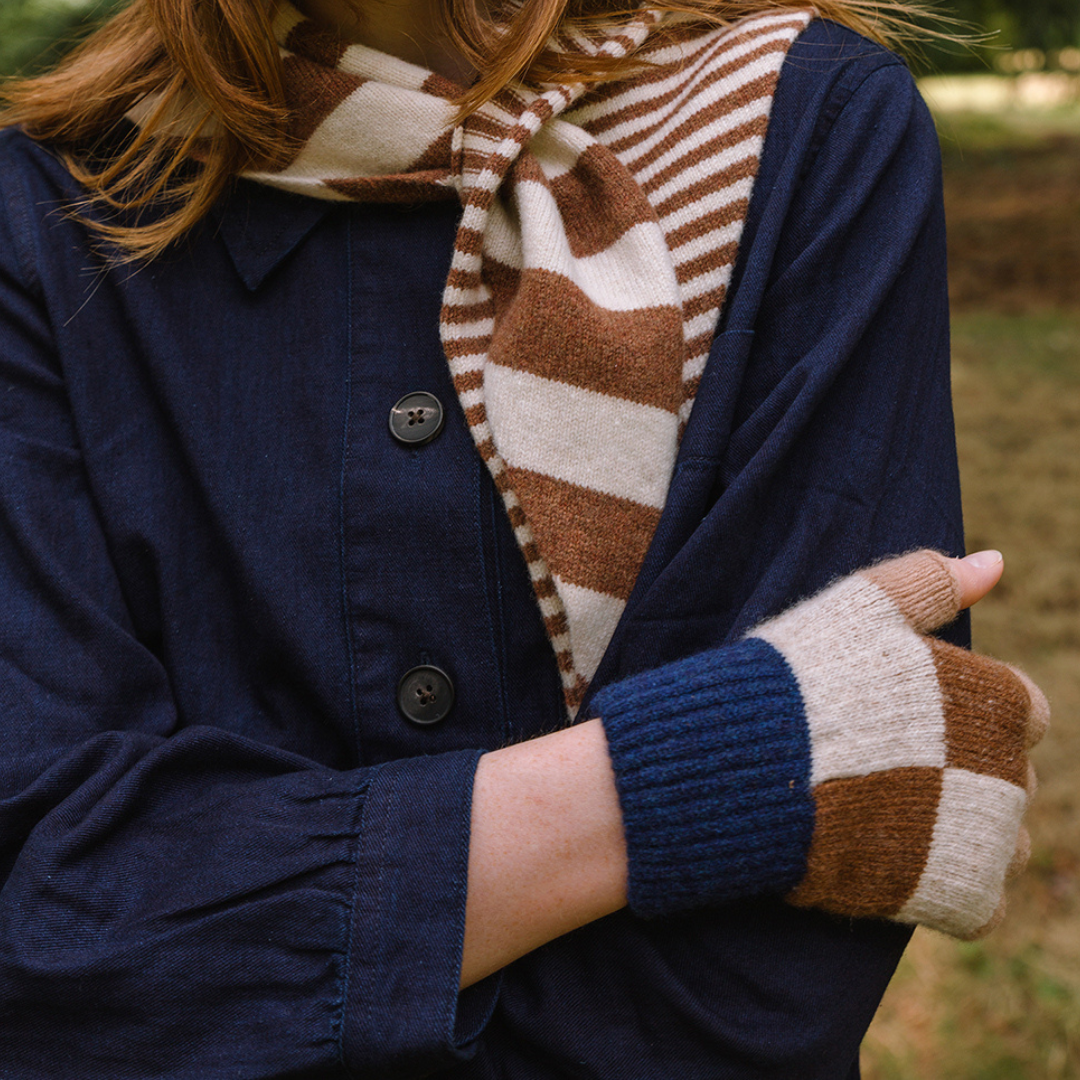 Check Fingerless Glove | Skewbald