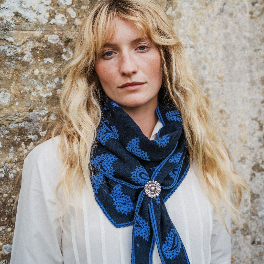 Painswick Paisley Shawl | Midnight