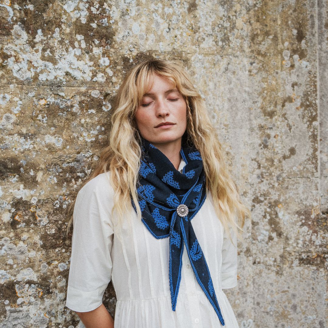 Painswick Paisley Shawl | Midnight