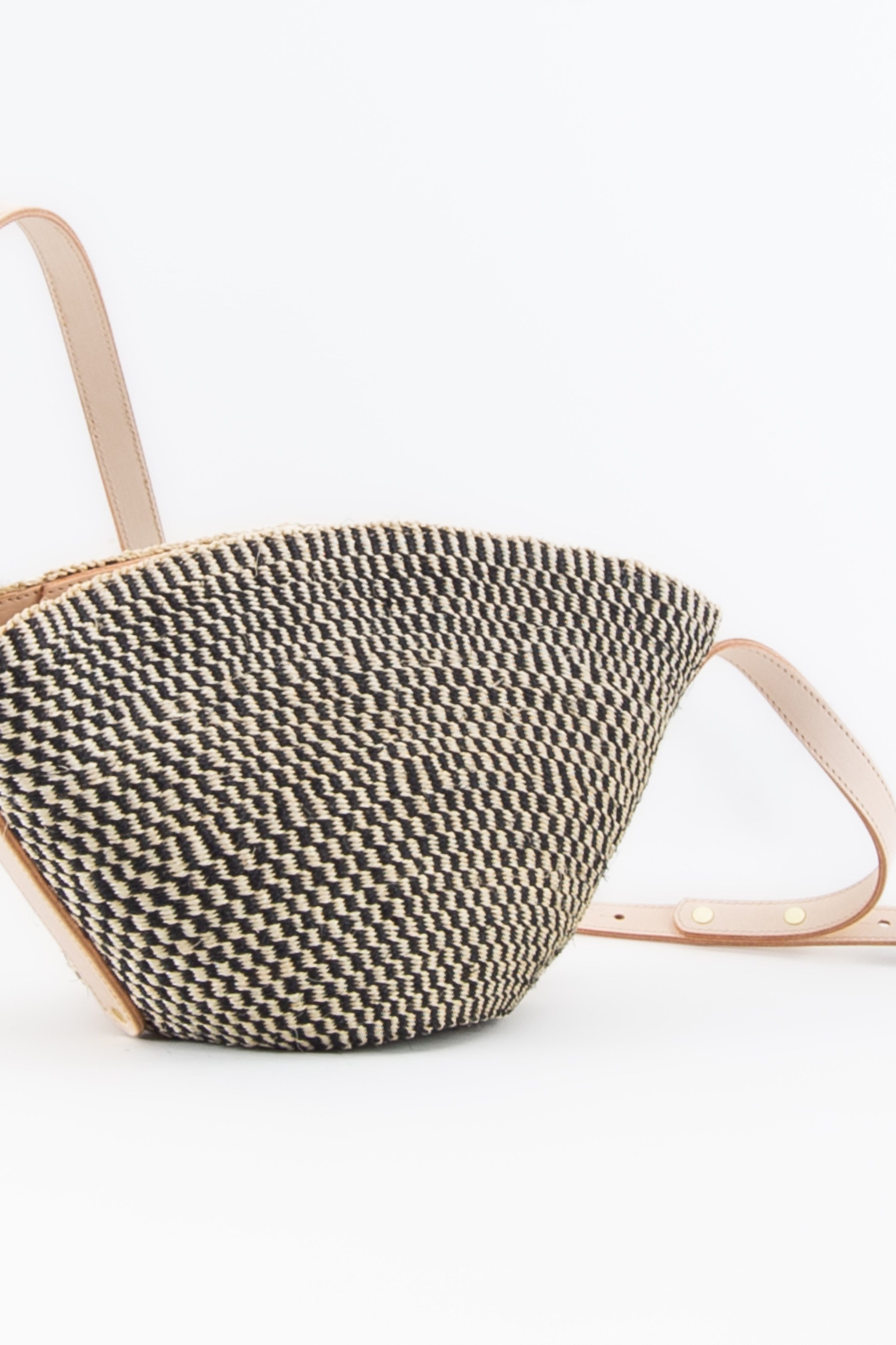 Crossbody Basket Natural