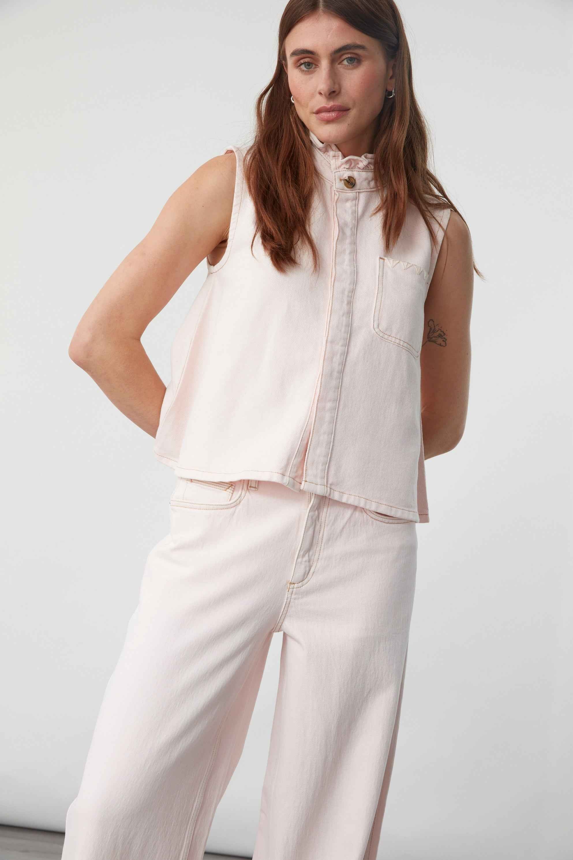 Iris Vest In Blush