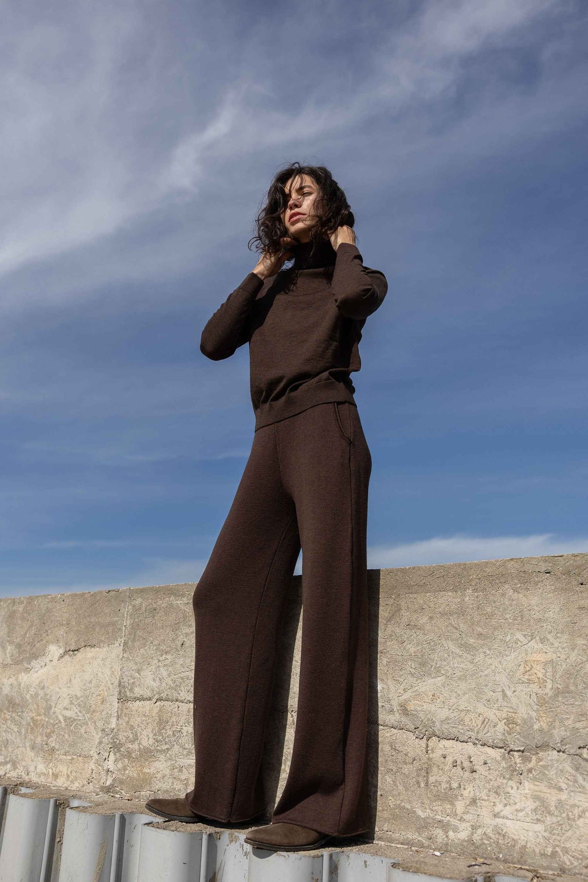 Ora 100% Merino Rollneck Chocolate