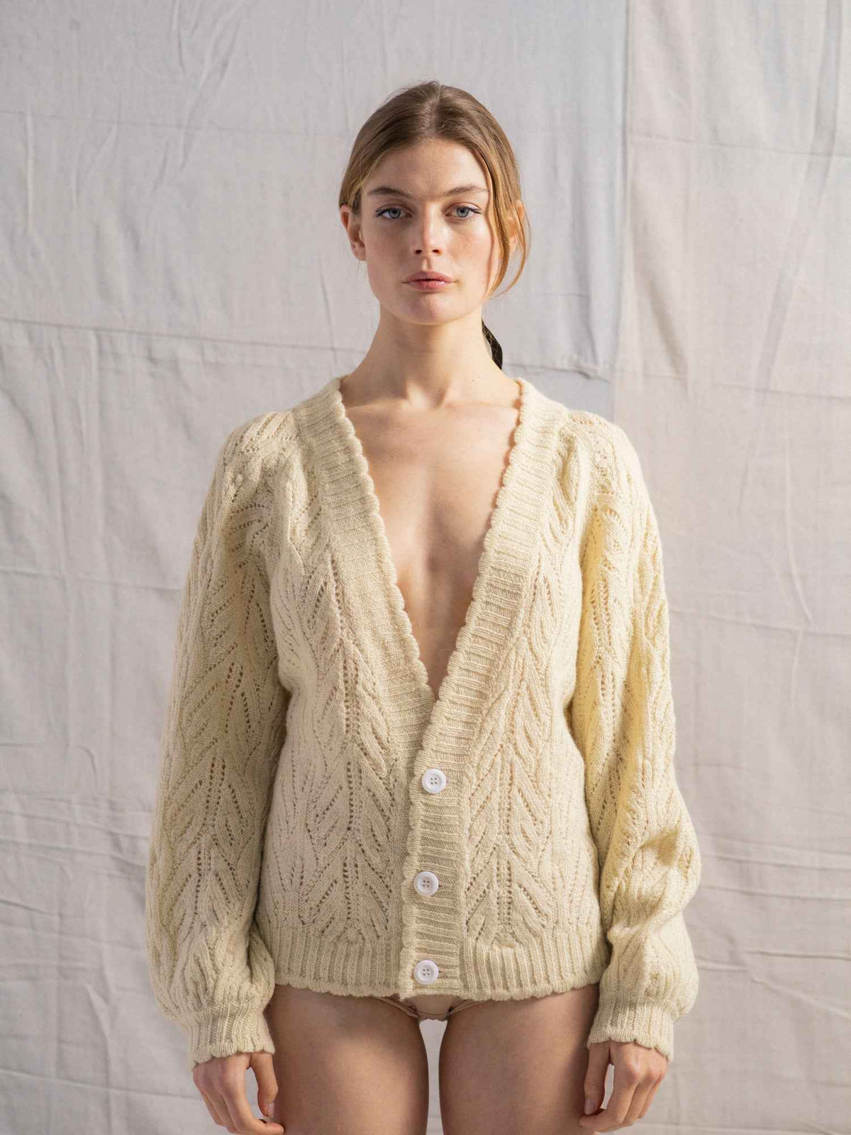 Wyre Cardigan in Ecru
