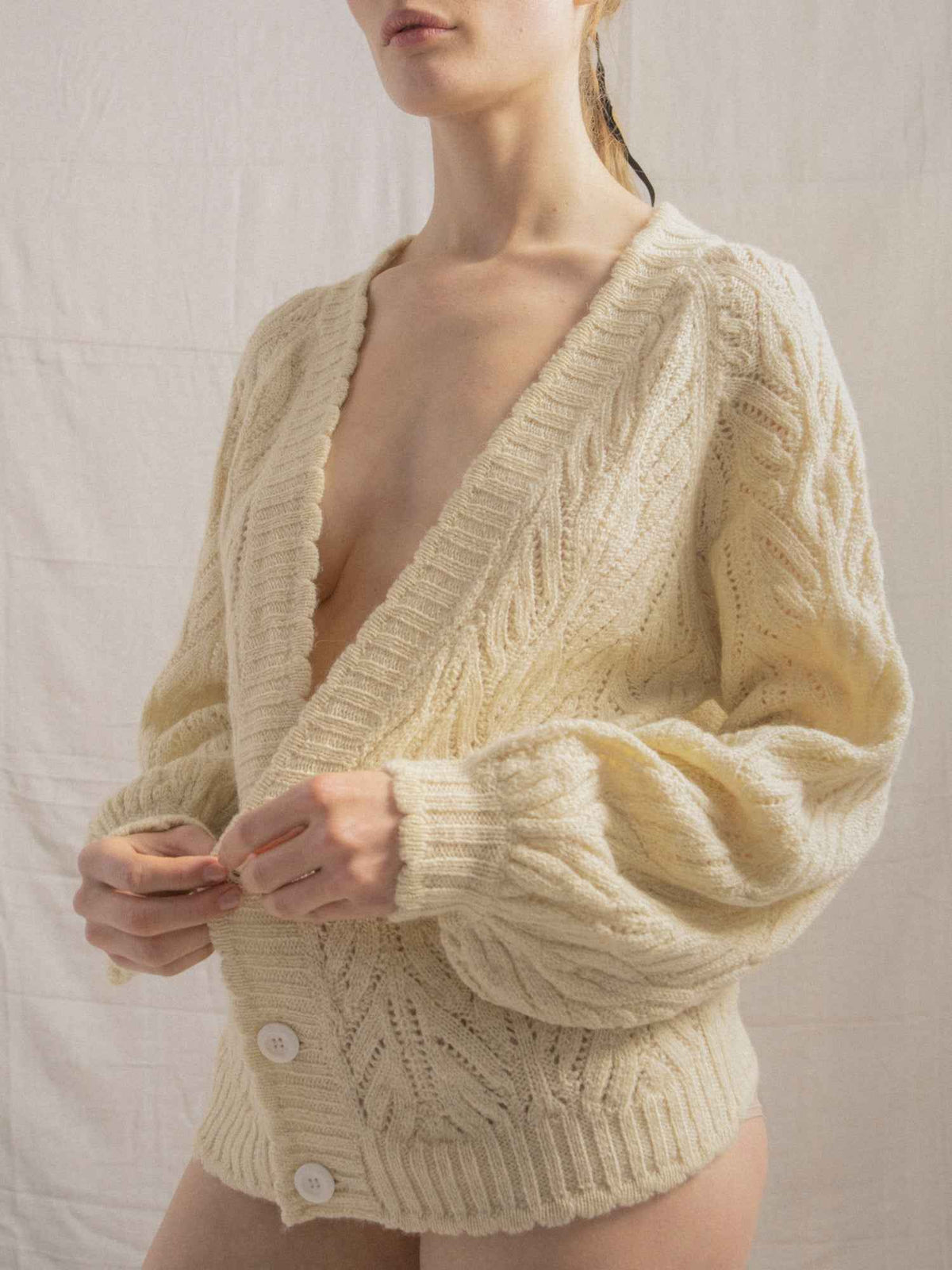 Wyre Cardigan in Ecru