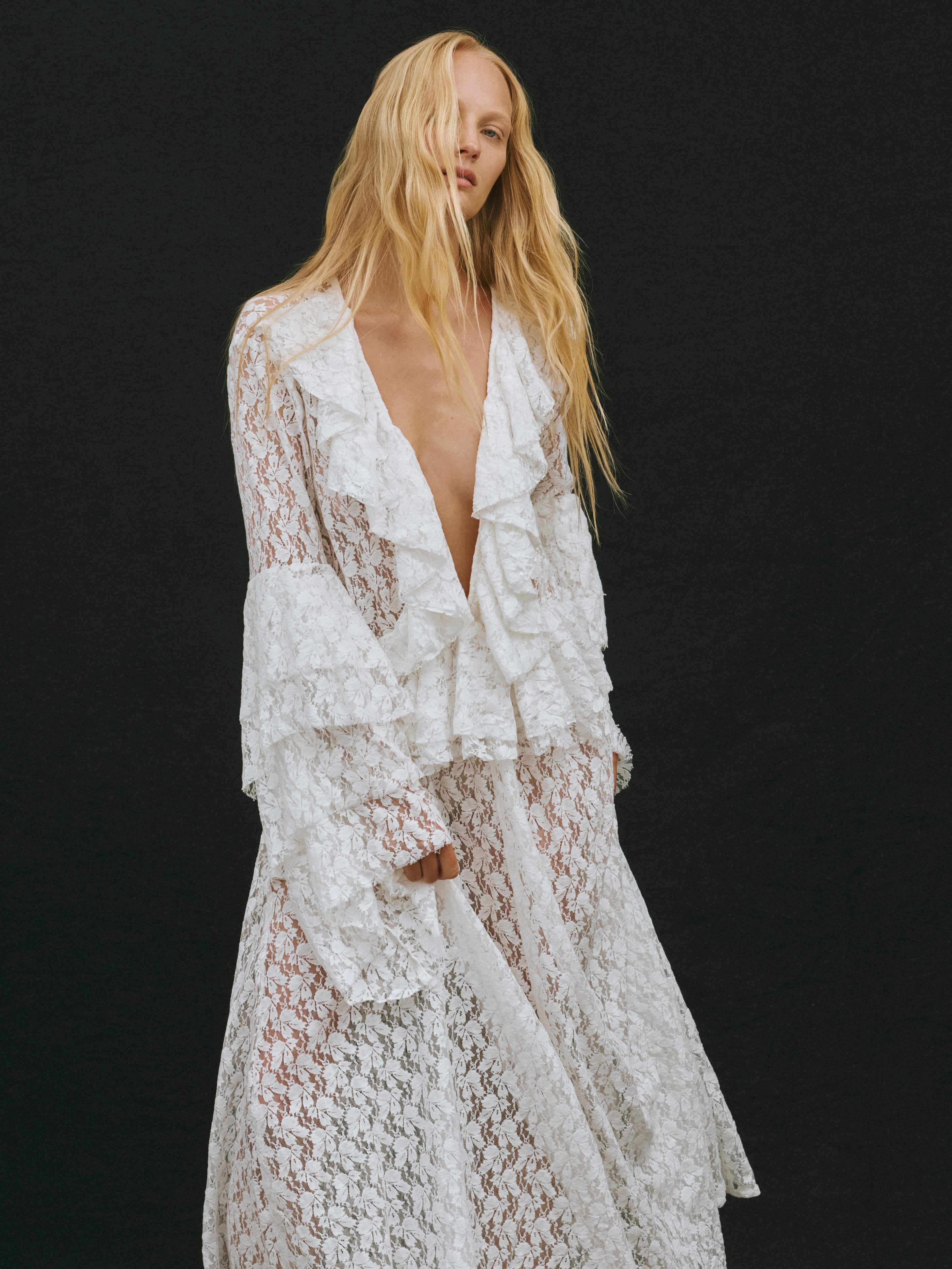 THE LACE BELLA DRESS
