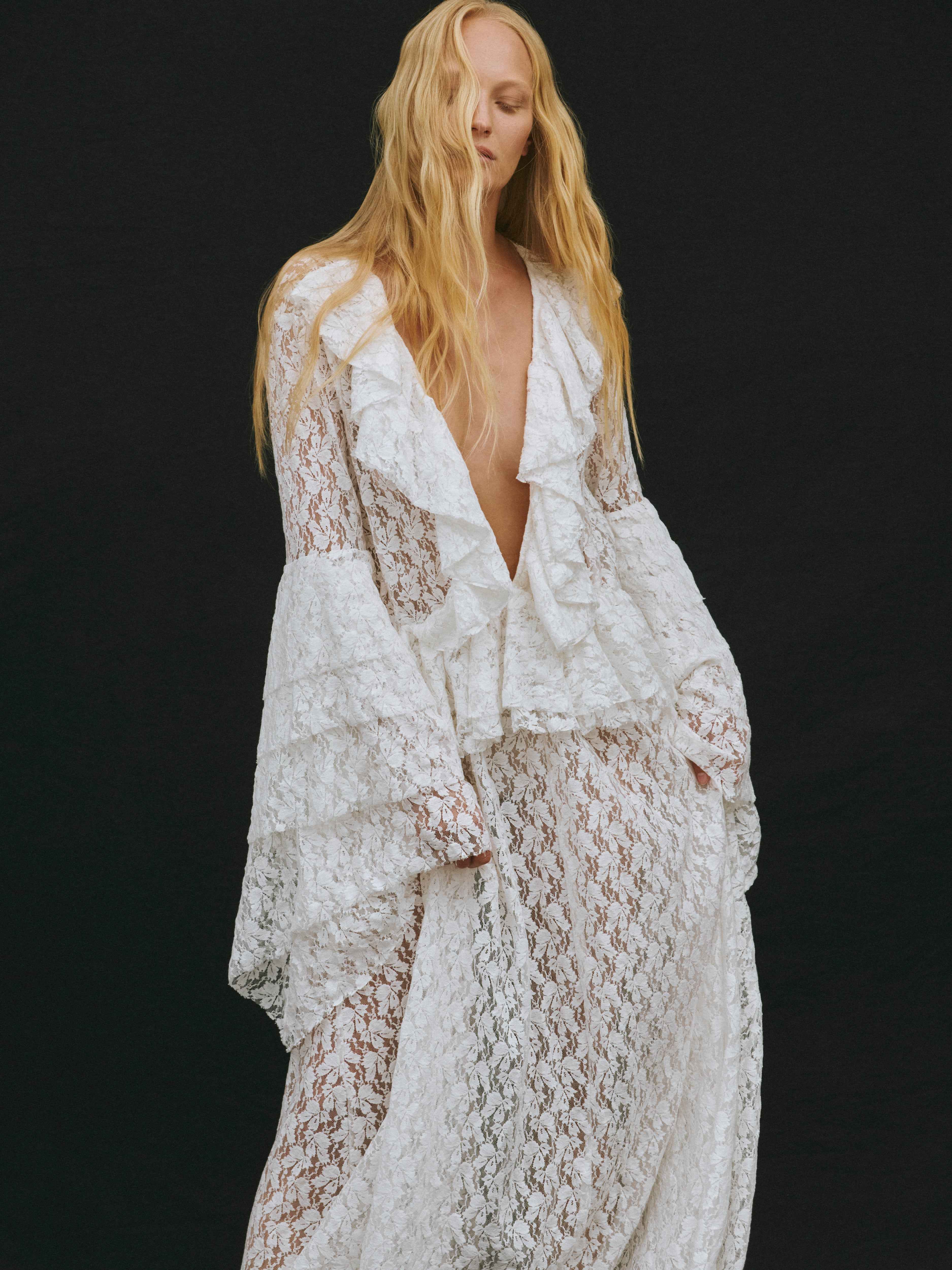 THE LACE BELLA DRESS