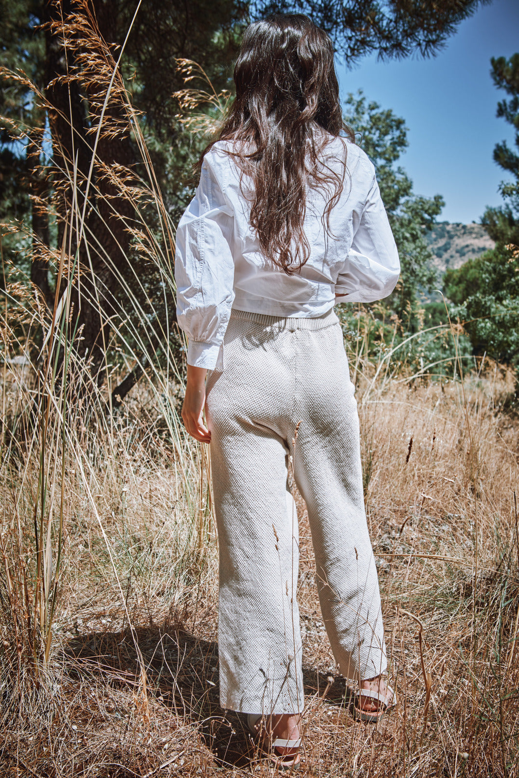 LOUISA Cropped Pants in Organic Cotton - Off-White