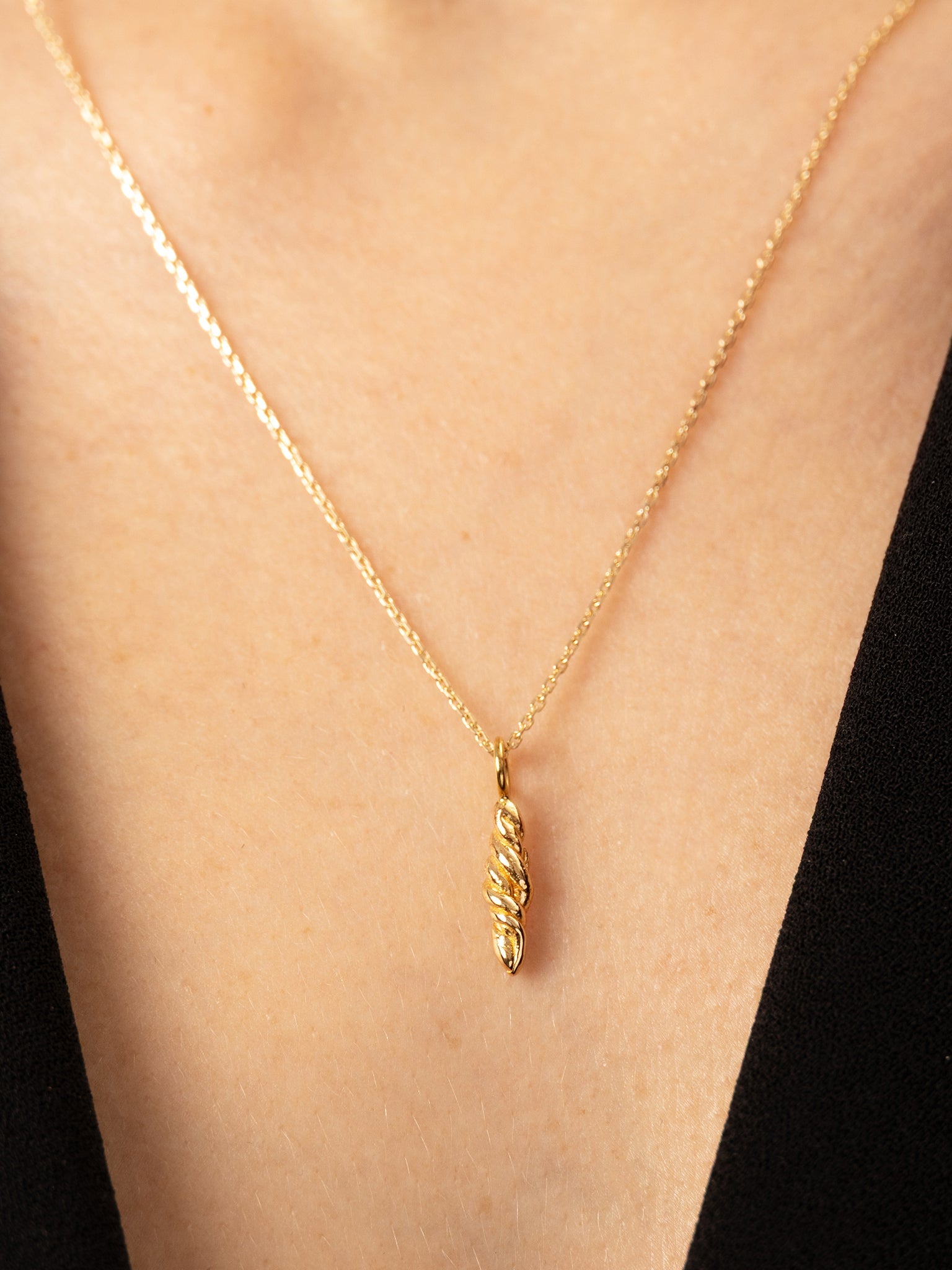Twirl Necklace 14k Gold
