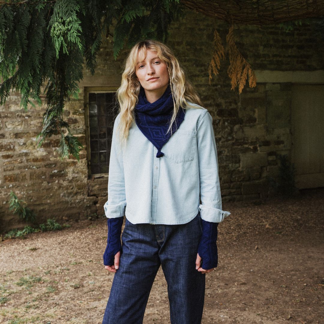 Coombe Cable Twisted Snood | Midnight