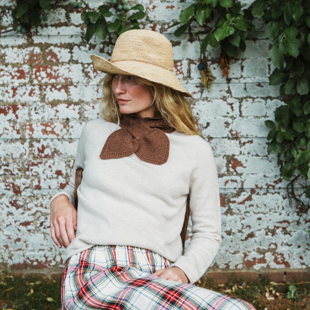 Paxford Shortie Scarf | Conker