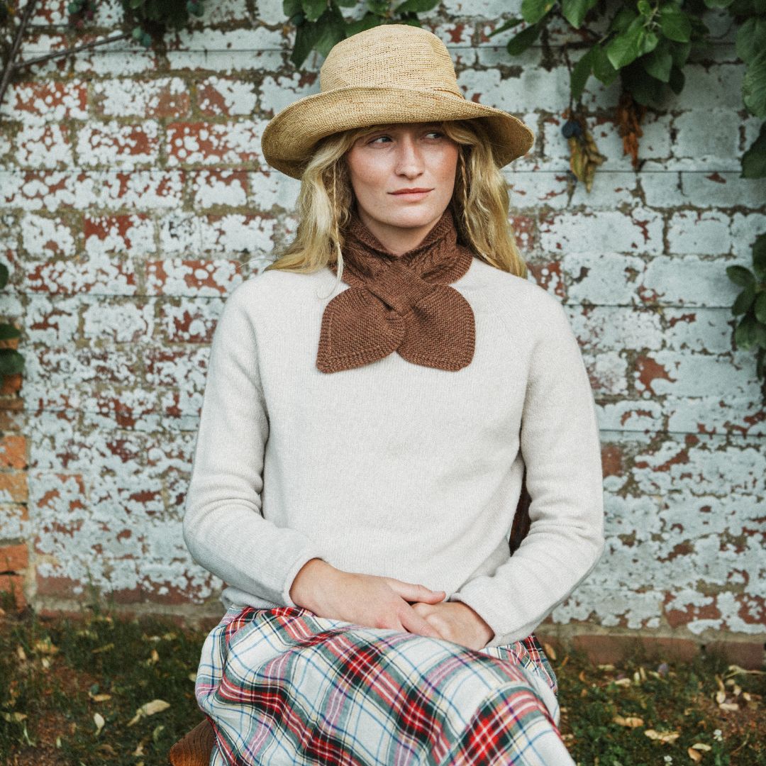 Paxford Shortie Scarf | Conker