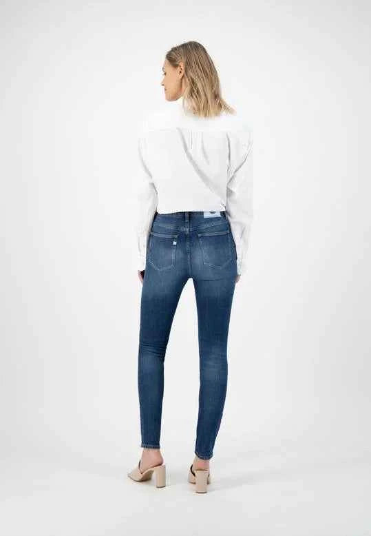 Sky Rise Skinny Jeans – Pure Blue