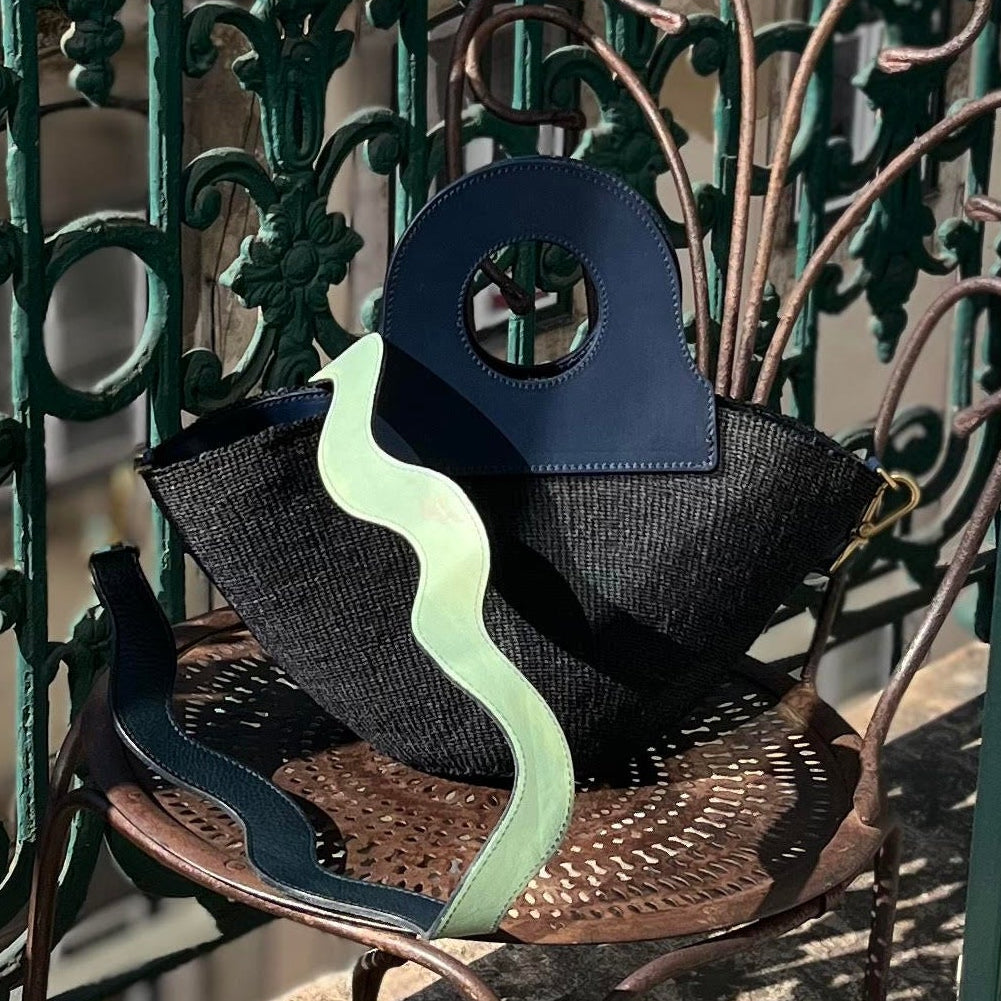 Handheld Basket Black & Navy