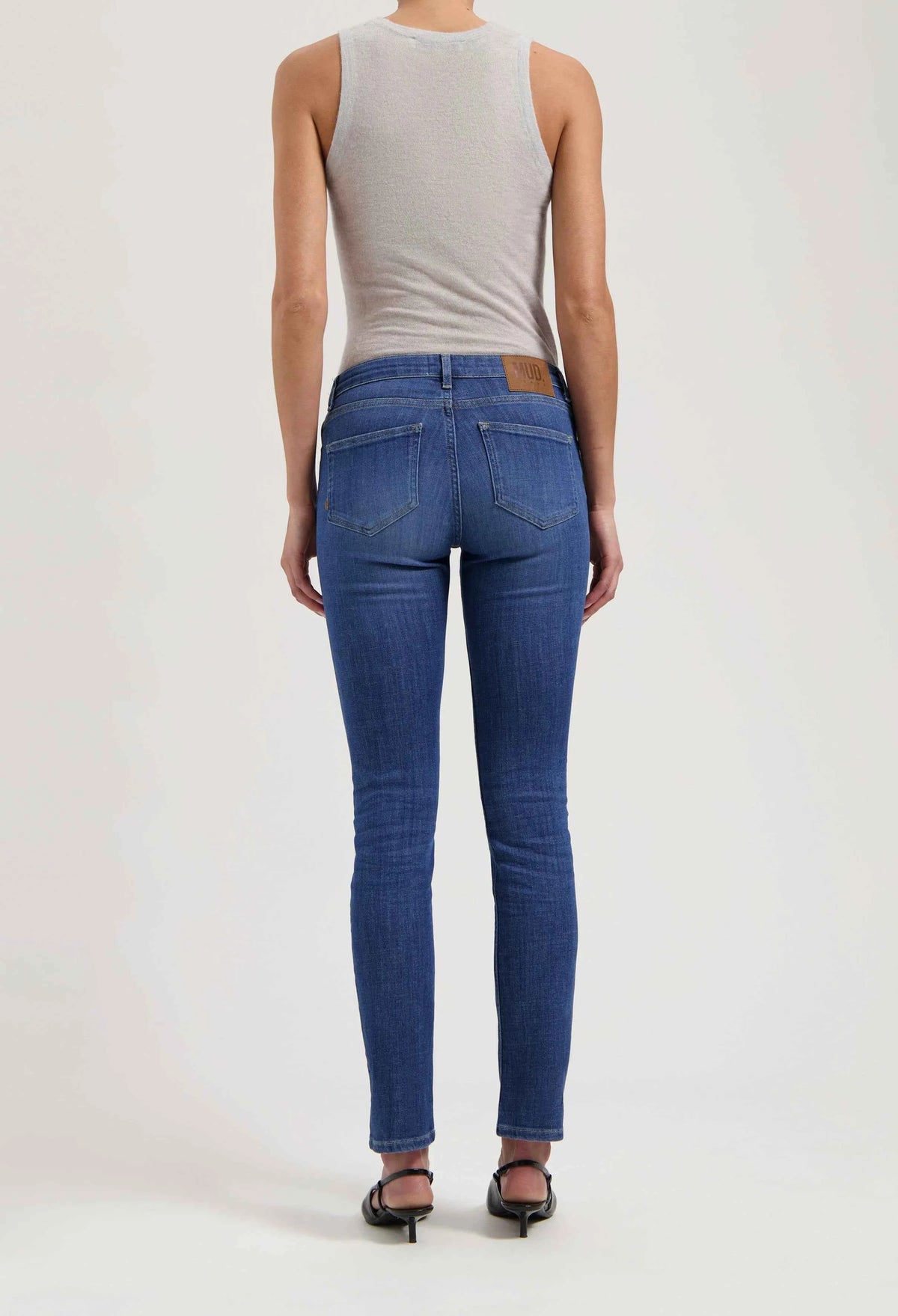 Faye Straight Jeans – Stone Indigo