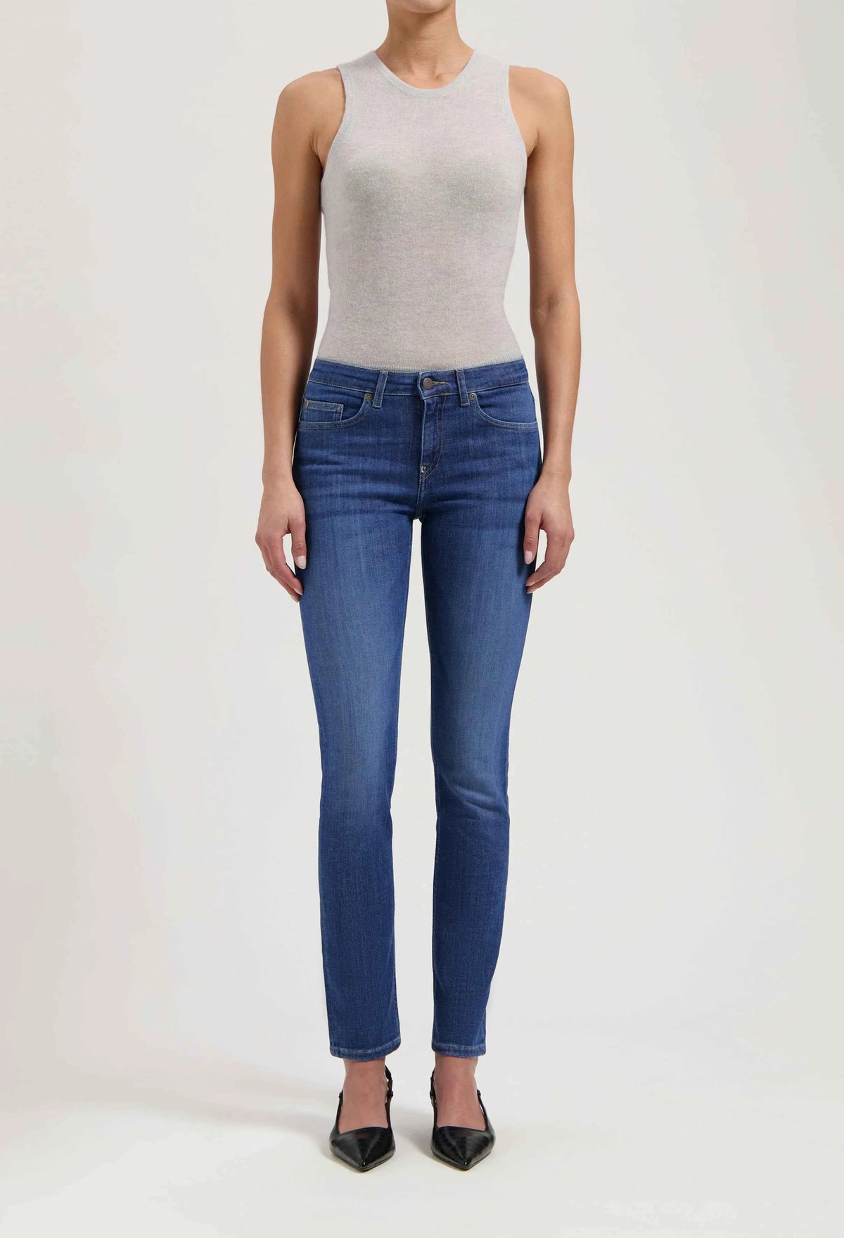 Faye Straight Jeans – Stone Indigo