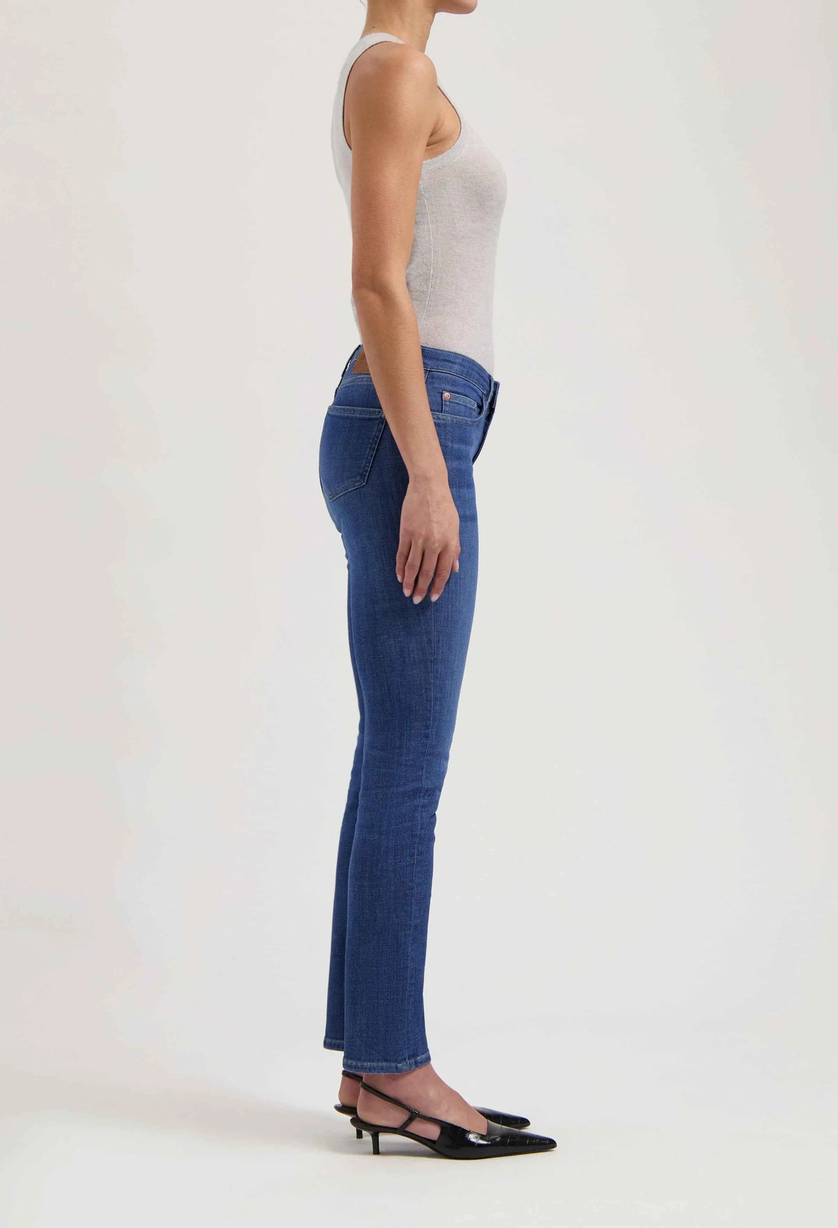 Faye Straight Jeans – Stone Indigo