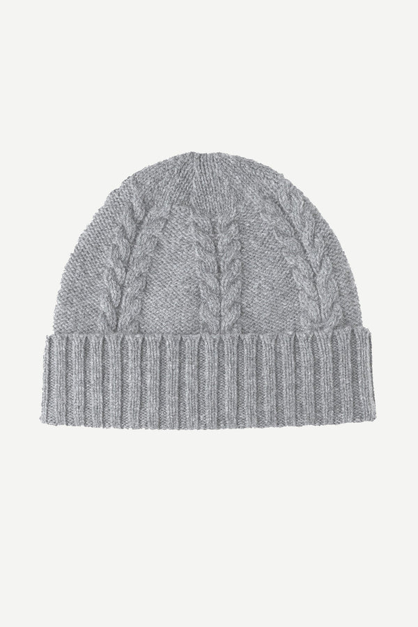Ciaran beanie is expertly crafted in Scotland from 100% pure lambswool. The Ciaran beanie is designed with engineered cables and contrast rib trim. Sustainable pure wool essentials. 100% pure lambs wool. Made in Scotland.