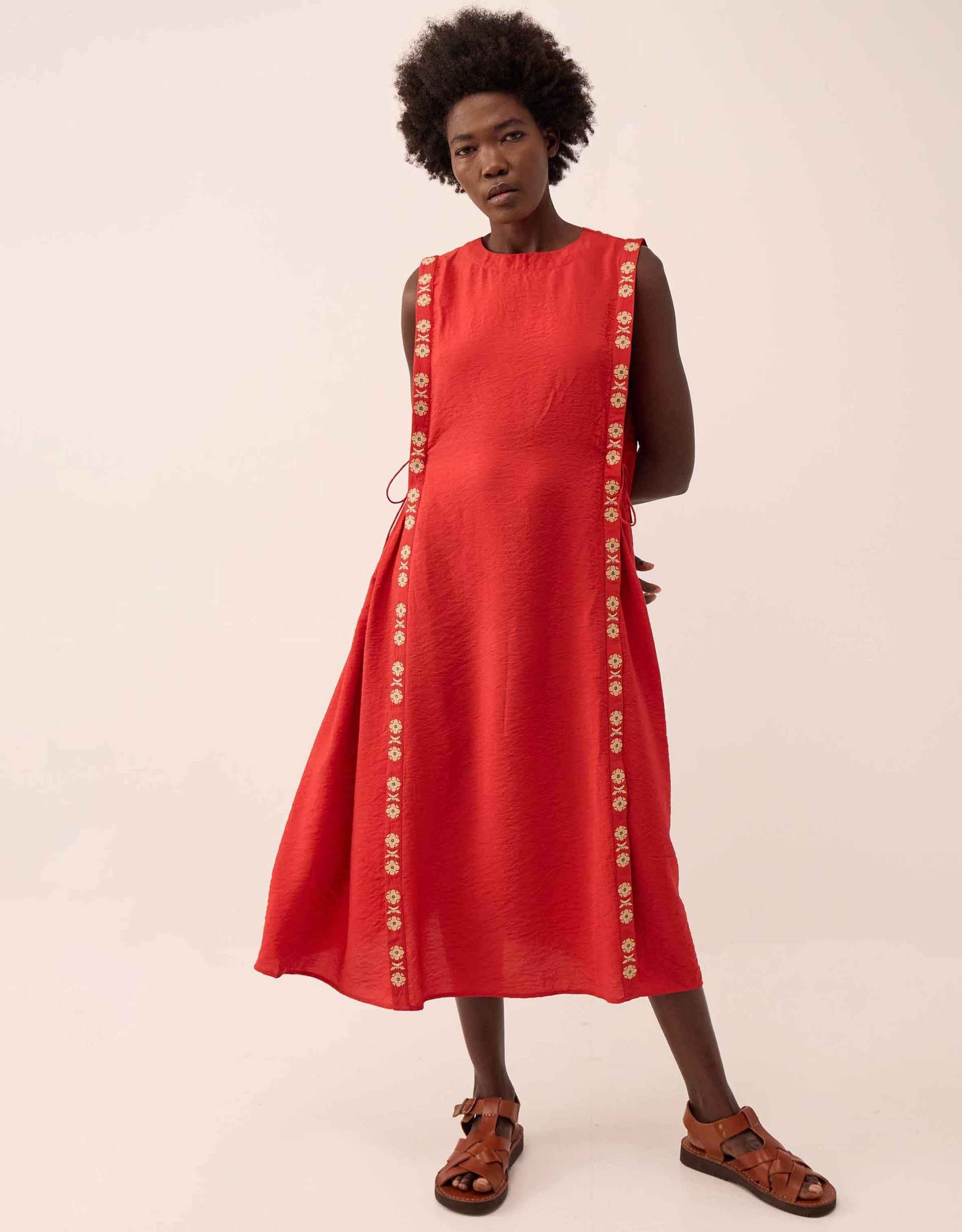 Cheryl Embroidered Side Dress