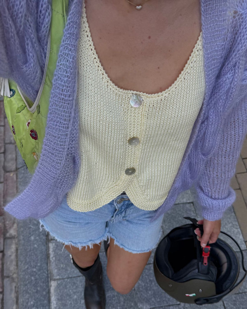 Vėdrynas: Butter Yellow Cotton Top