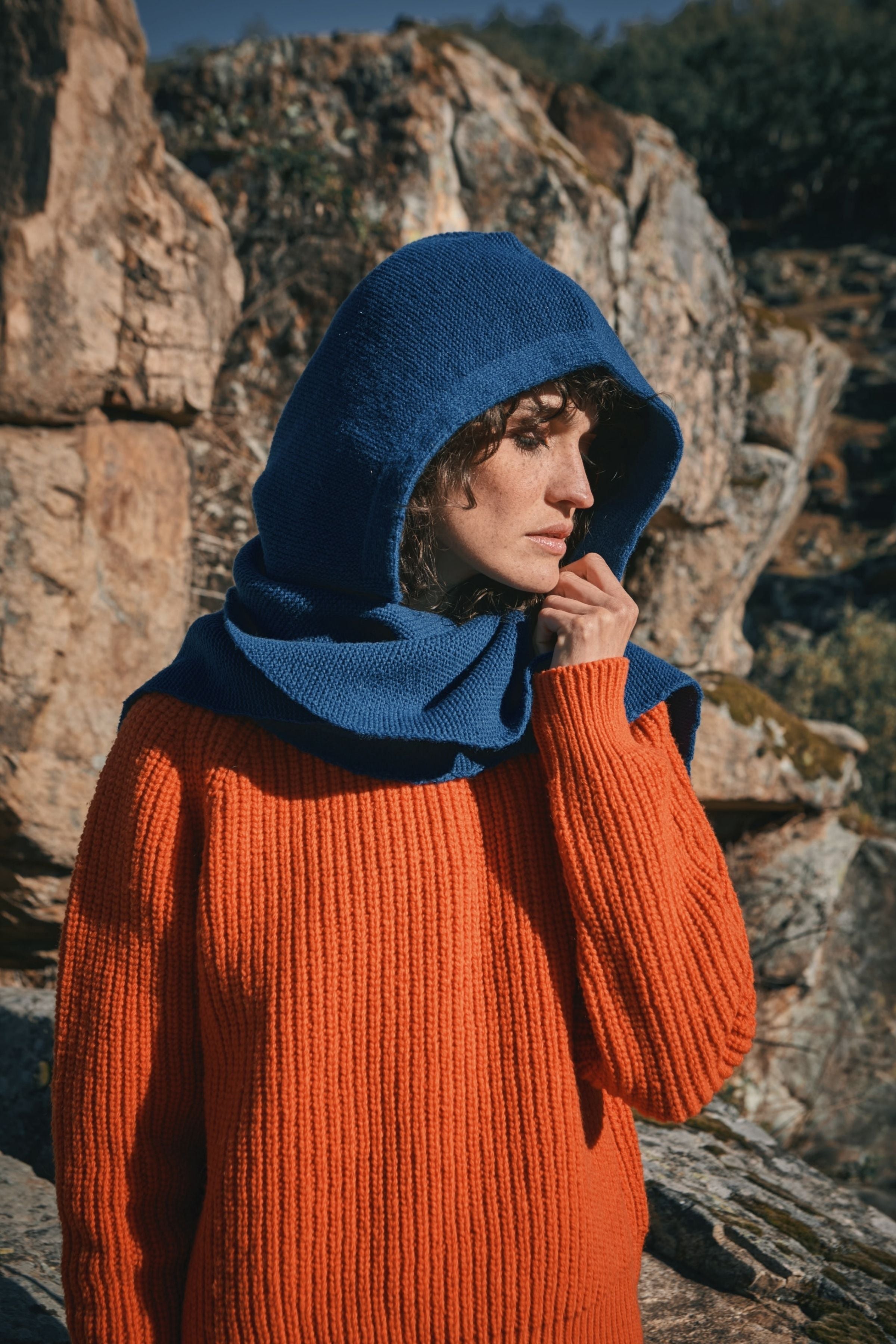 AGNÈS Raglan Sweater in Merino Wool - Burnt Orange
