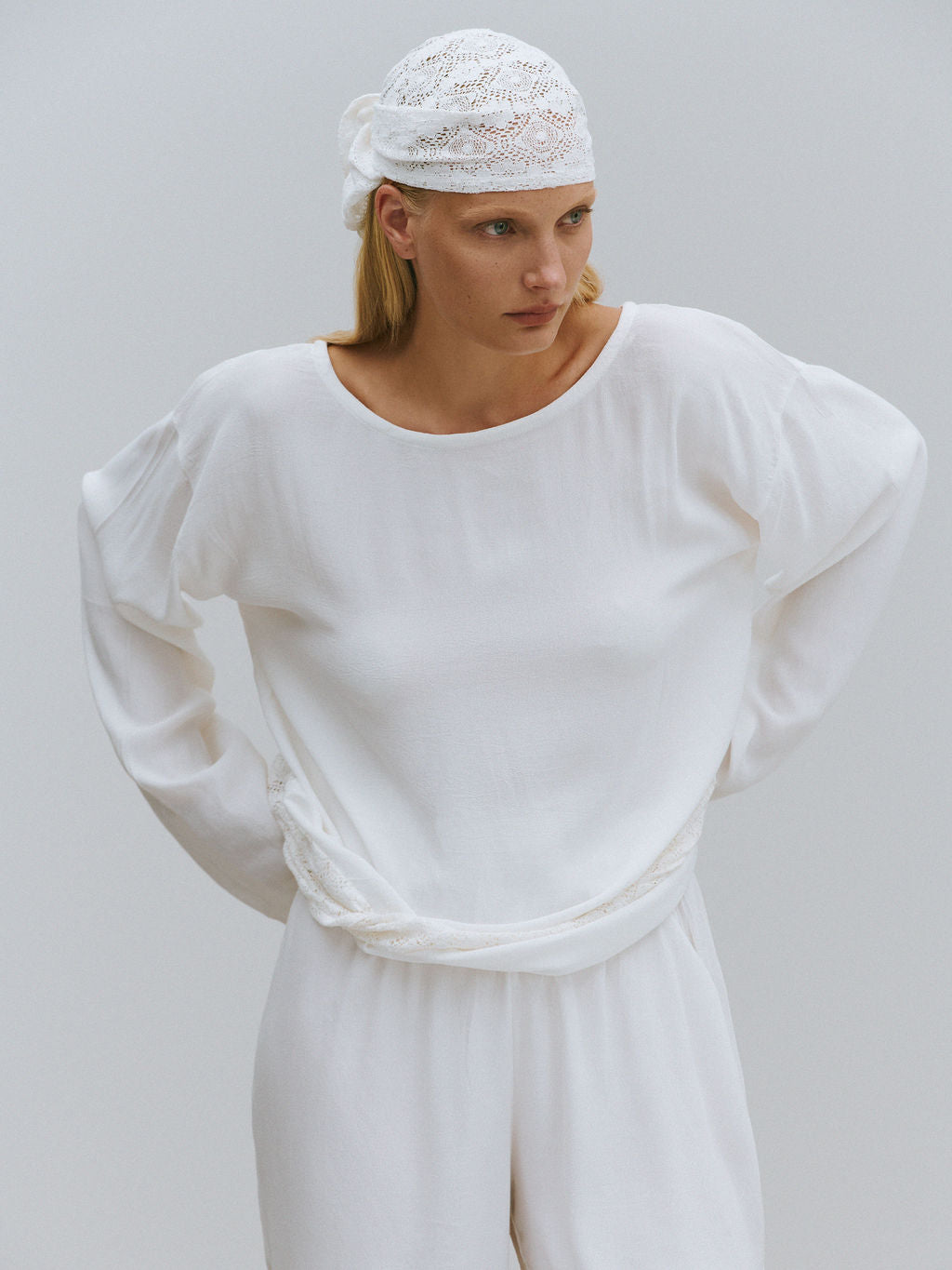 LACE COTTON BERMUDA SHORTS