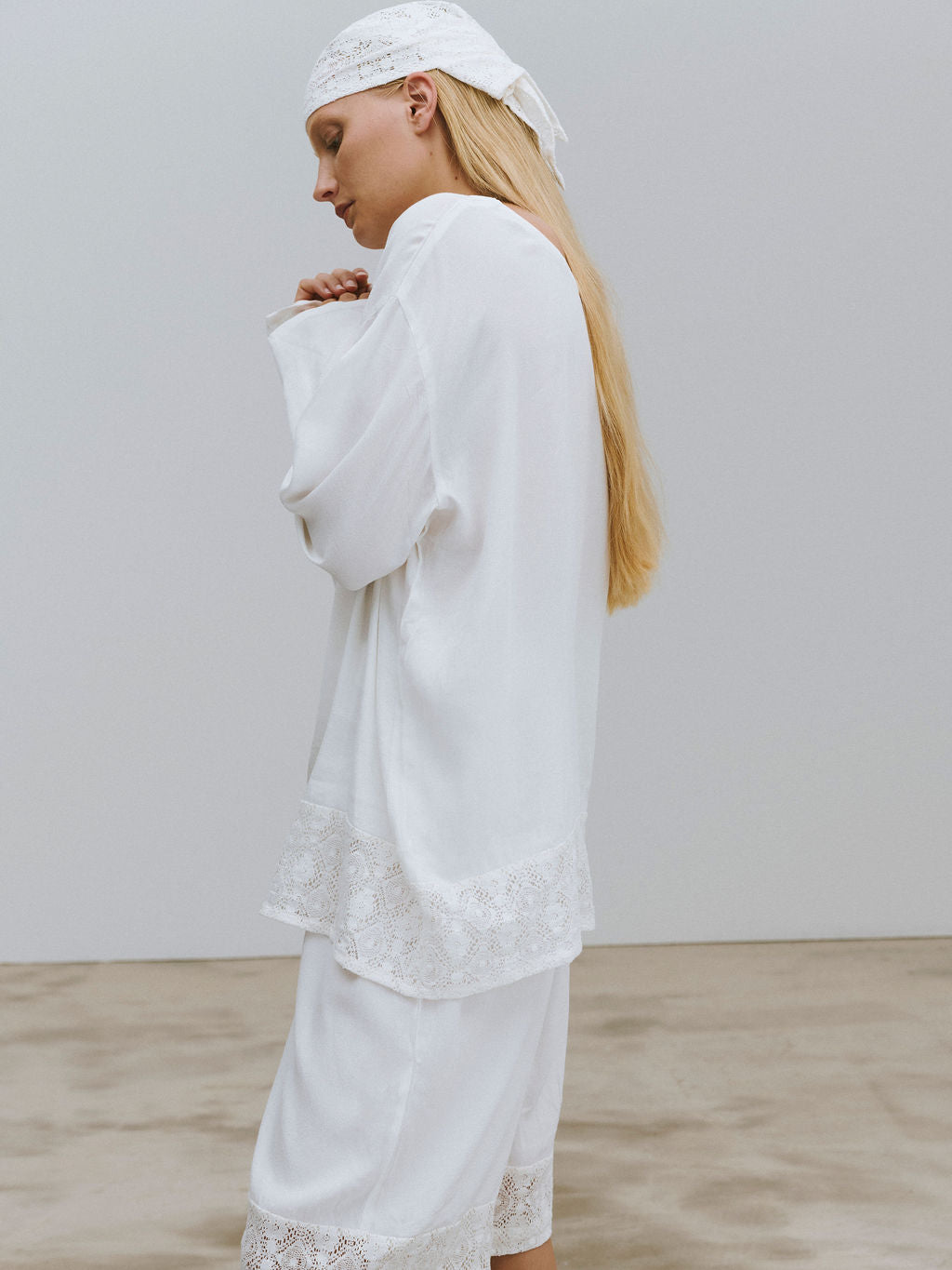 LACE COTTON BERMUDA SHORTS