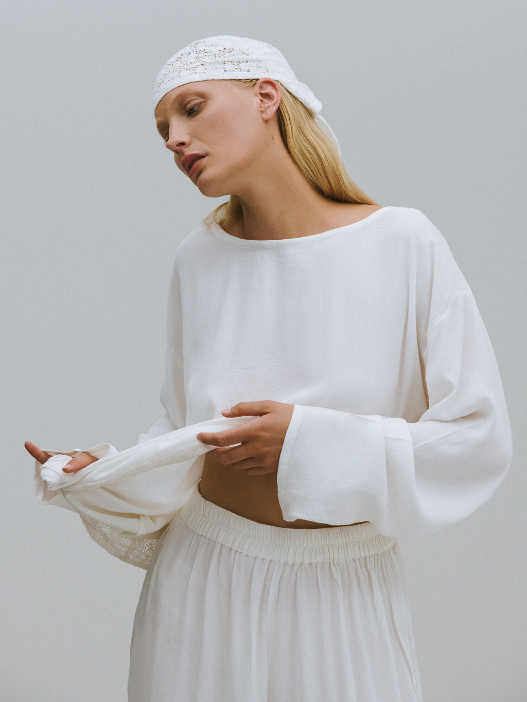 LACE COTTON TOP