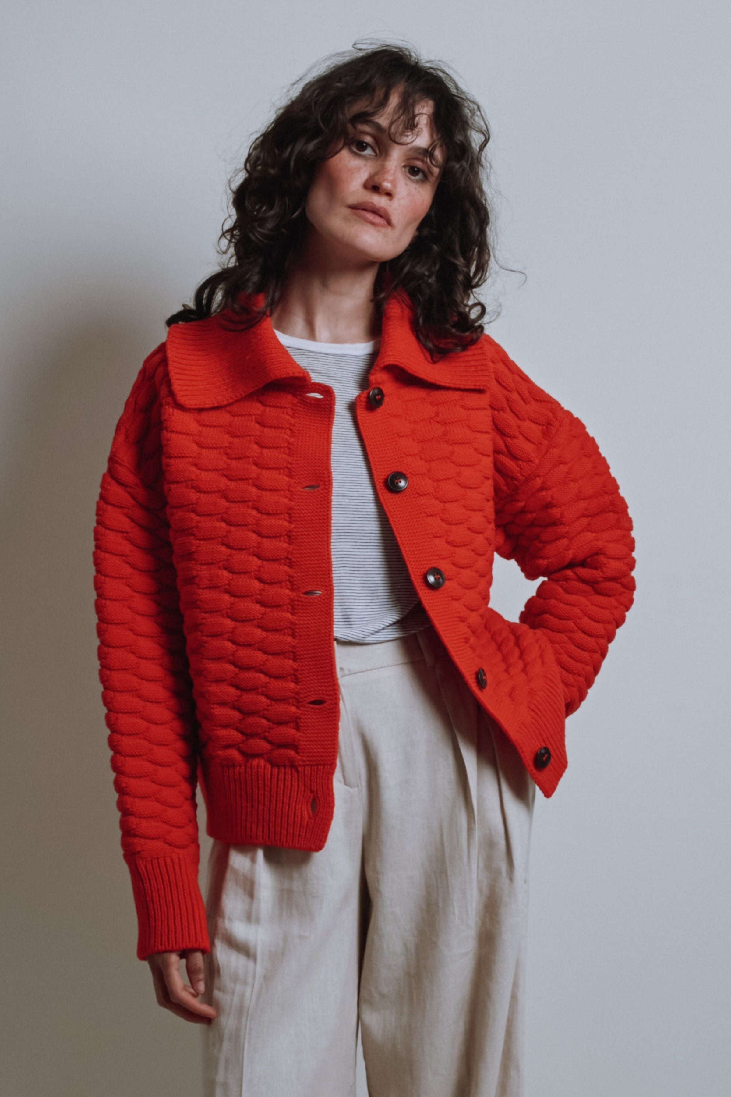 ASTRID Shirt-Collar Cardigan Jacket in Merino Wool - Red