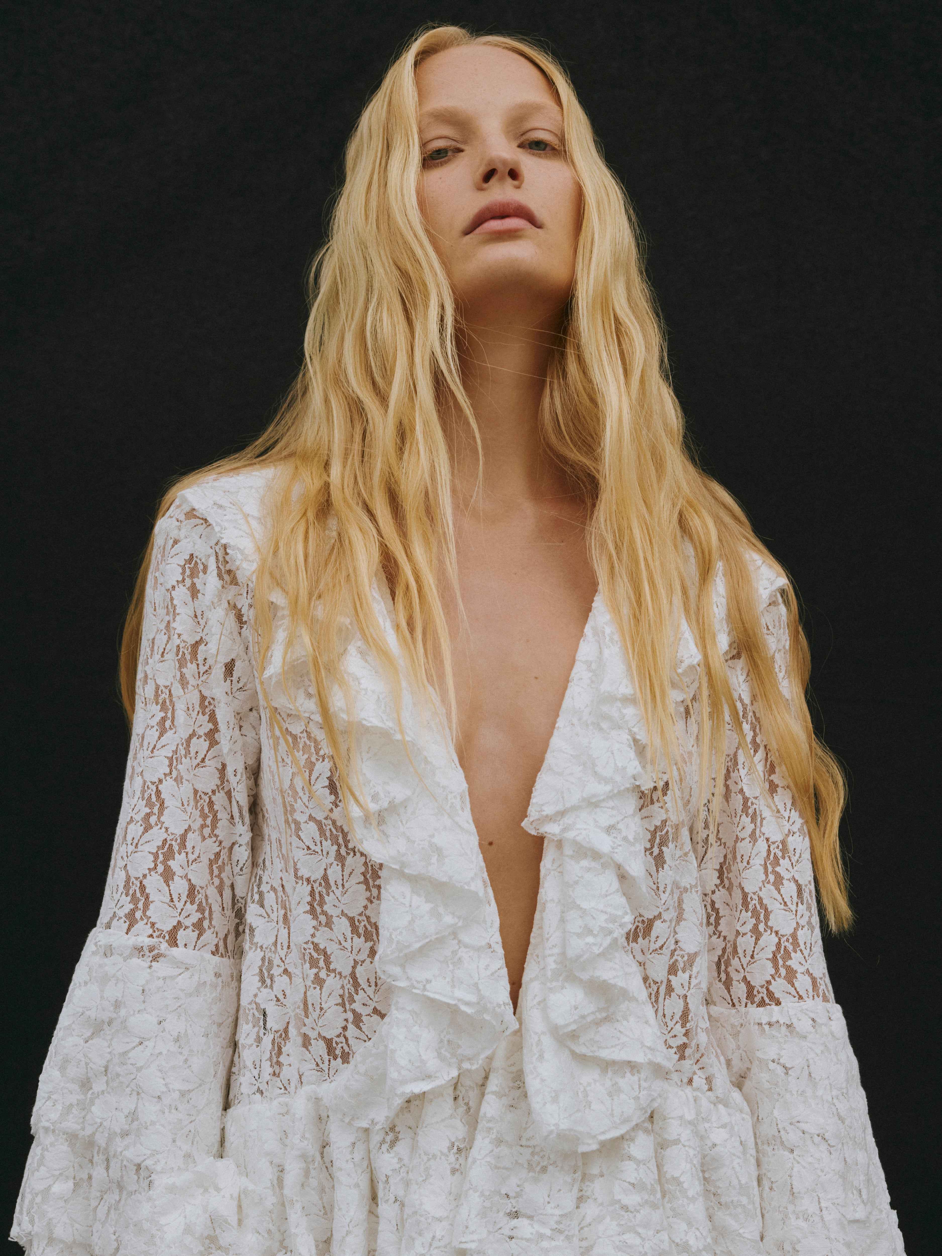 THE LACE BELLA DRESS