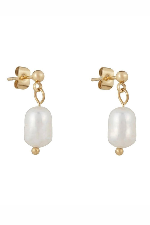 Elegant Pearl Stud Earrings
