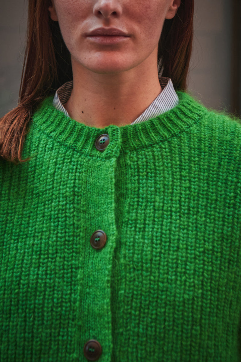 CHARLOTTE Round-Neck Cardigan in Merino-Mohair Wool - Parrot Green