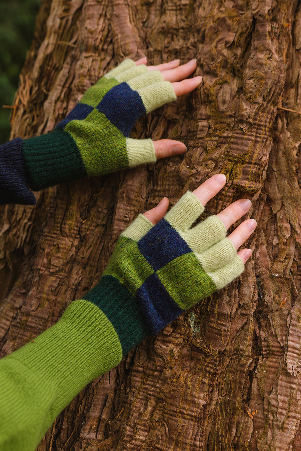 Check Fingerless Glove - Moss