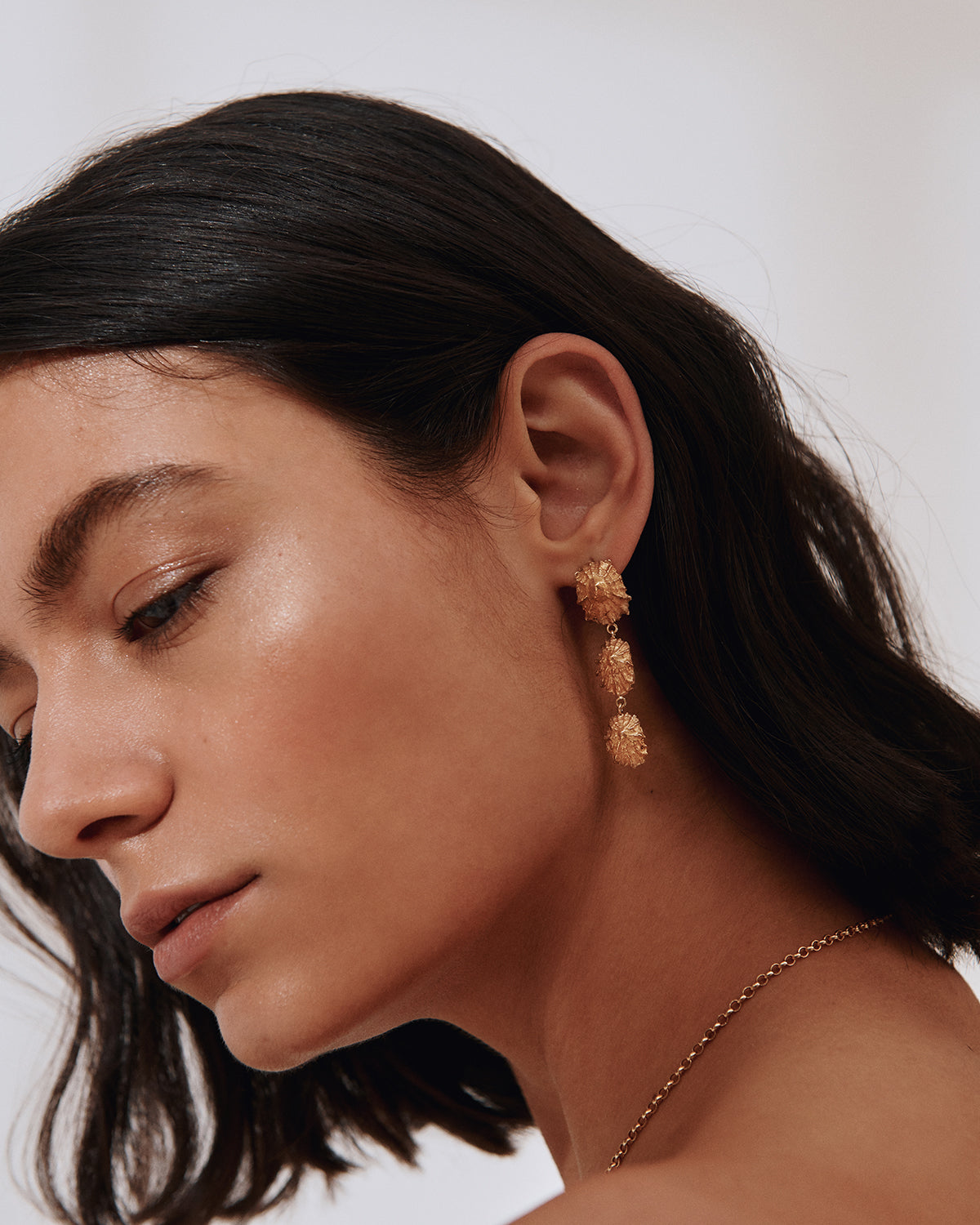 CONCHA EARRINGS GOLD