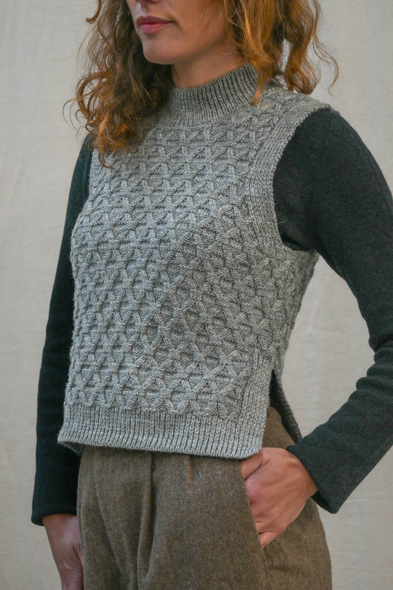 The Elba British Wool Vest in Silver