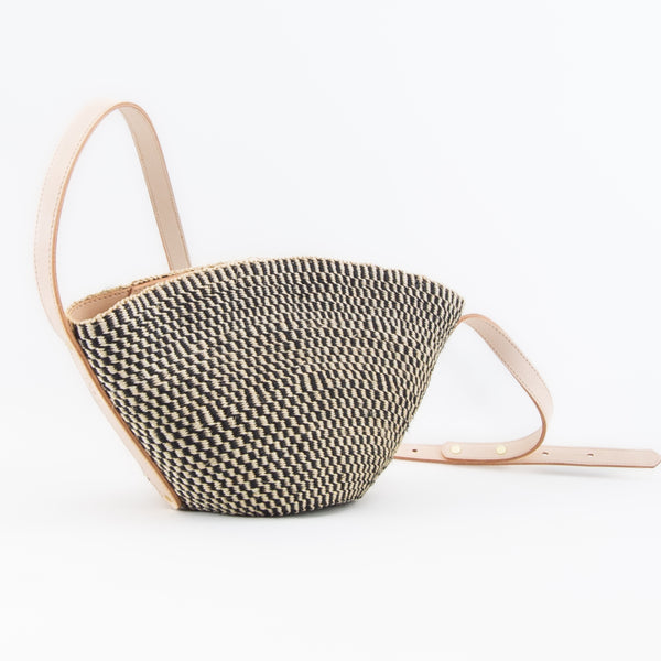 Crossbody Basket Natural