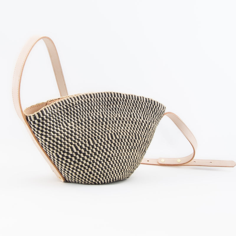 Crossbody Basket Natural