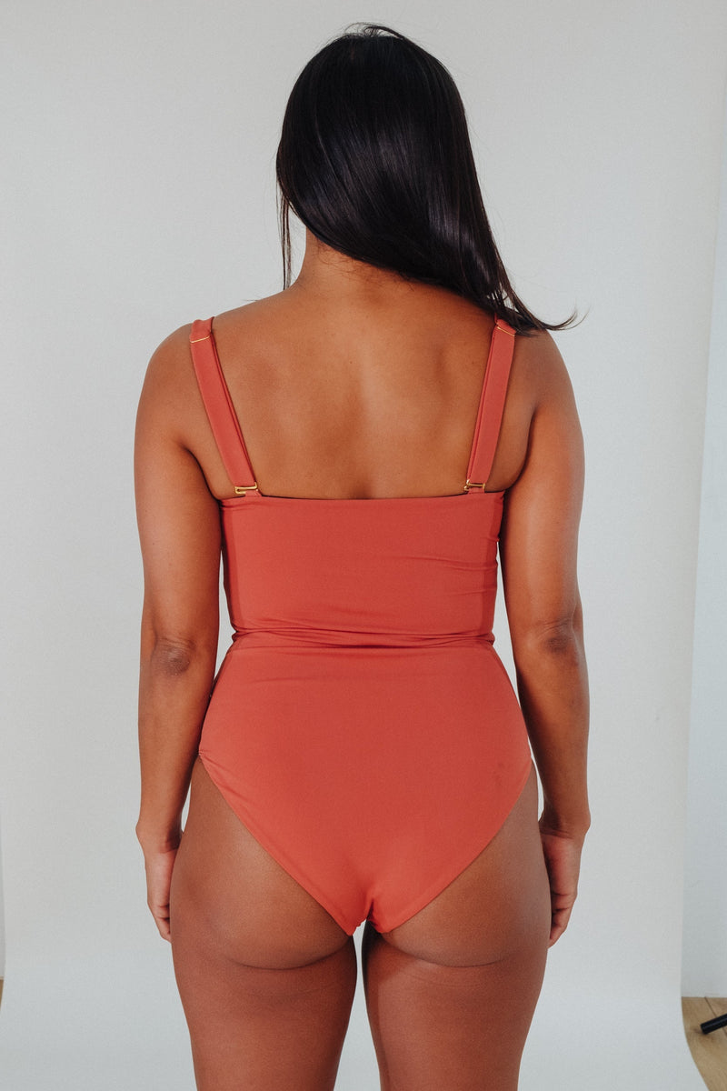 LARA MODERN ONE PIECE WITH REMOVABLE STRAPS RIAD RUST