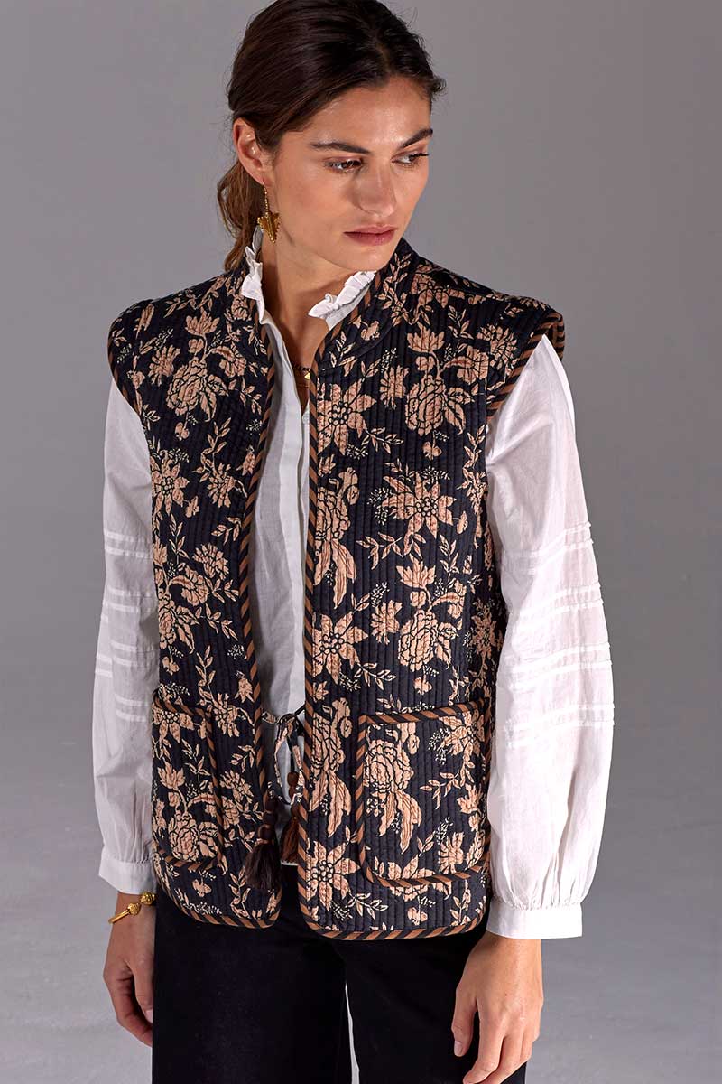 Model wears East Heritage Erin Gilet