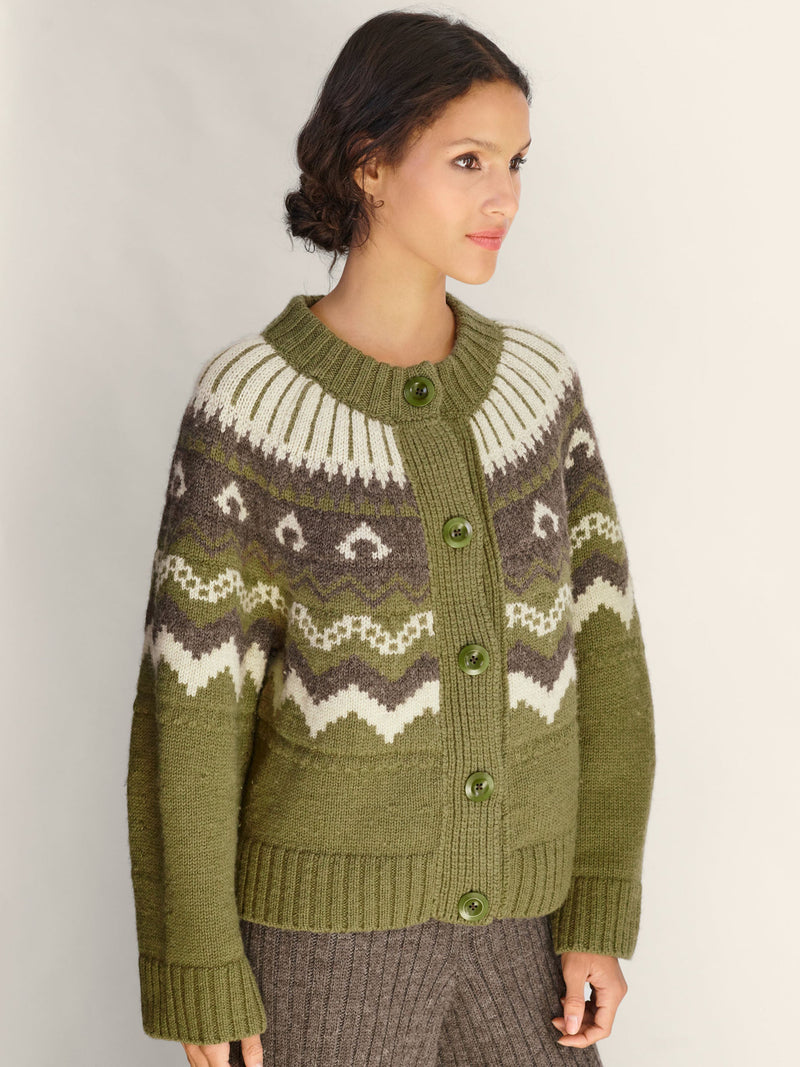 Fleetwood Cardigan in Moss with Ecru & Peat